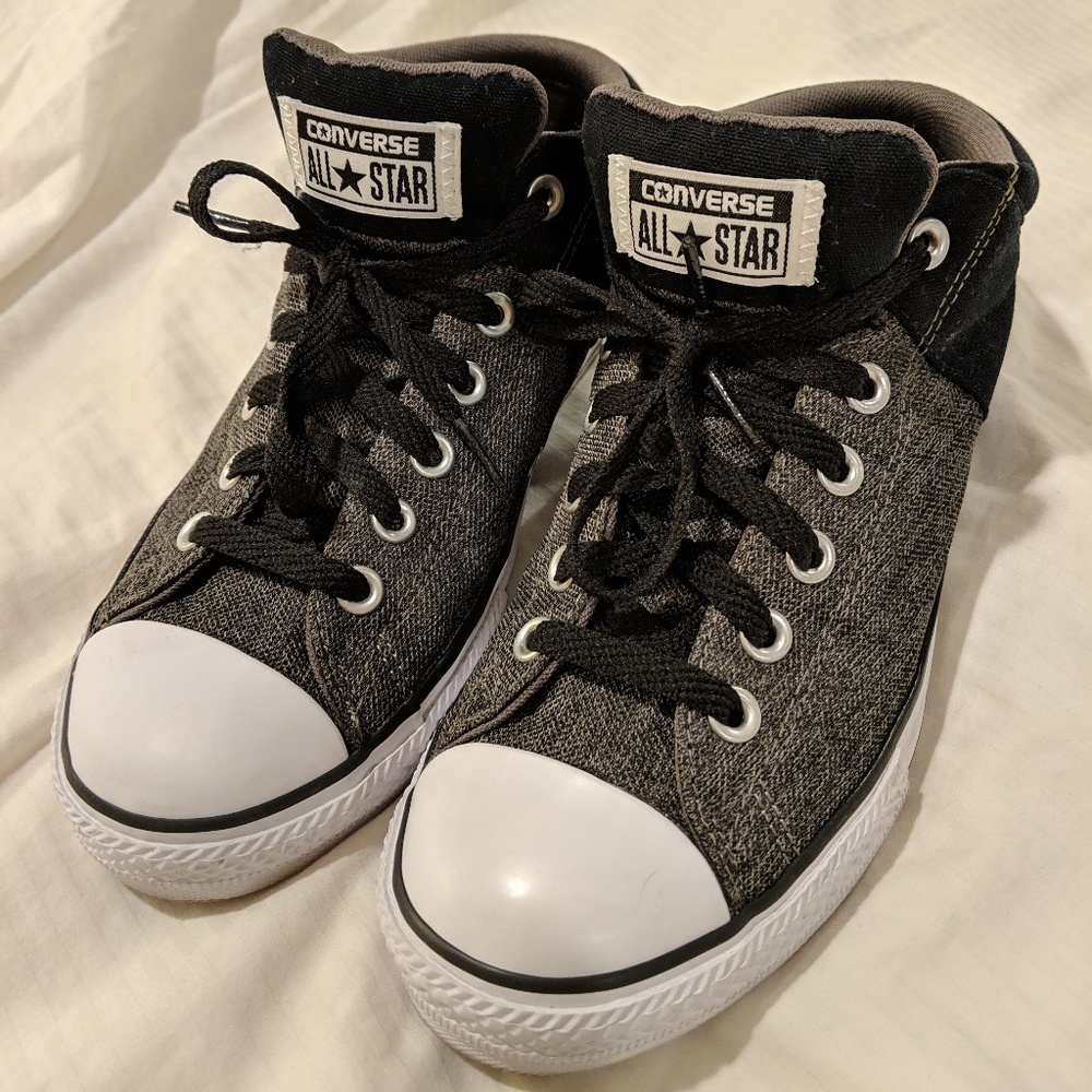 Converse Chuck Taylor Street Mid Sneaker 6Y